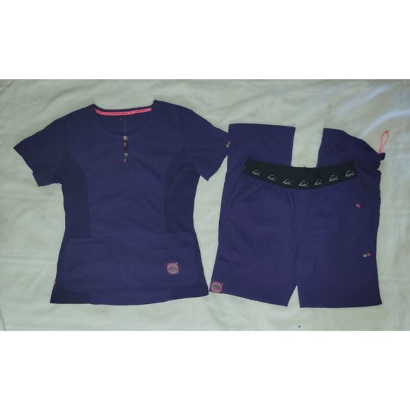 Koi Lite Scrub Set in Purple Medium Top & Small Pa
